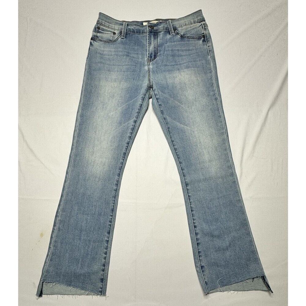 Stetson Women's High Rise Flare Crop Light Wash Blue Jeans - Size 10‎ (31x26)*